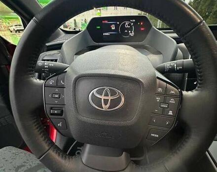 Красный Тойота bZ4X, объемом двигателя 0 л и пробегом 27 тыс. км за 23300 $, фото 6 на Automoto.ua