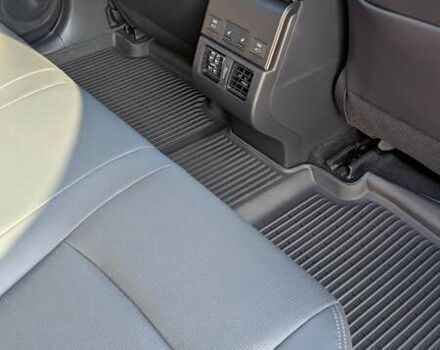 Красный Тойота bZ4X, объемом двигателя 0 л и пробегом 20 тыс. км за 26299 $, фото 14 на Automoto.ua