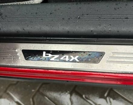 Красный Тойота bZ4X, объемом двигателя 0 л и пробегом 27 тыс. км за 23300 $, фото 11 на Automoto.ua