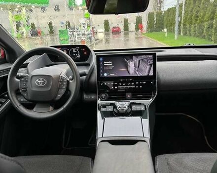 Красный Тойота bZ4X, объемом двигателя 0 л и пробегом 27 тыс. км за 23300 $, фото 18 на Automoto.ua