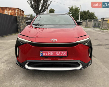 Красный Тойота bZ4X, объемом двигателя 0 л и пробегом 30 тыс. км за 27500 $, фото 6 на Automoto.ua