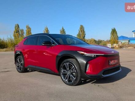 Красный Тойота bZ4X, объемом двигателя 0 л и пробегом 20 тыс. км за 26299 $, фото 1 на Automoto.ua
