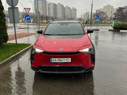 Червоний Тойота bZ4X, об'ємом двигуна 0 л та пробігом 27 тис. км за 23300 $, фото 1 на Automoto.ua
