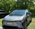 Сірий Тойота bZ4X, об'ємом двигуна 0 л та пробігом 40 тис. км за 24300 $, фото 1 на Automoto.ua