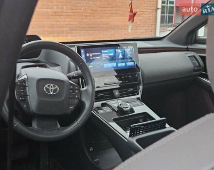 Серый Тойота bZ4X, объемом двигателя 0 л и пробегом 33 тыс. км за 23700 $, фото 17 на Automoto.ua