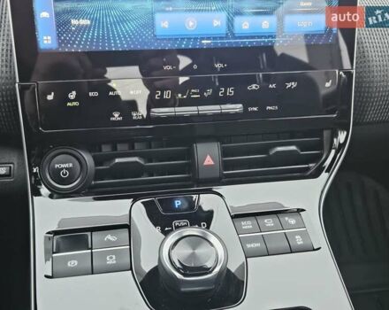 Серый Тойота bZ4X, объемом двигателя 0 л и пробегом 33 тыс. км за 23700 $, фото 10 на Automoto.ua