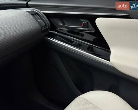 Серый Тойота bZ4X, объемом двигателя 0 л и пробегом 30 тыс. км за 28500 $, фото 41 на Automoto.ua