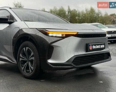 Серый Тойота bZ4X, объемом двигателя 0 л и пробегом 30 тыс. км за 28500 $, фото 15 на Automoto.ua