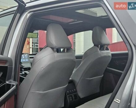 Серый Тойота bZ4X, объемом двигателя 0 л и пробегом 33 тыс. км за 23700 $, фото 19 на Automoto.ua