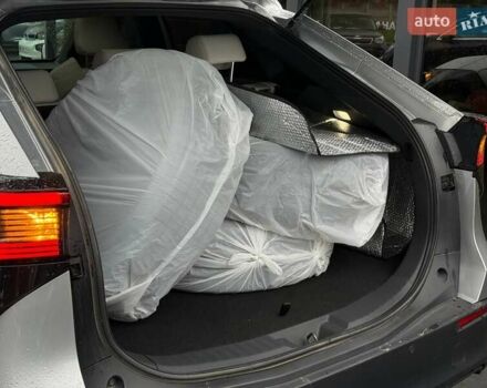 Сірий Тойота bZ4X, об'ємом двигуна 0 л та пробігом 30 тис. км за 29000 $, фото 71 на Automoto.ua