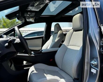 Серый Тойота bZ4X, объемом двигателя 0 л и пробегом 1 тыс. км за 26999 $, фото 13 на Automoto.ua
