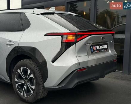Серый Тойота bZ4X, объемом двигателя 0 л и пробегом 30 тыс. км за 28500 $, фото 6 на Automoto.ua
