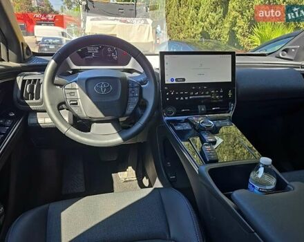Сірий Тойота bZ4X, об'ємом двигуна 0 л та пробігом 70 тис. км за 22000 $, фото 8 на Automoto.ua