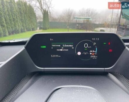 Серый Тойота bZ4X, объемом двигателя 0 л и пробегом 52 тыс. км за 22300 $, фото 8 на Automoto.ua