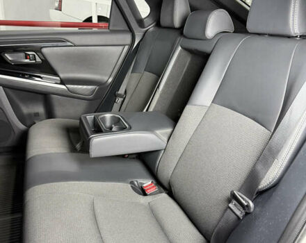 Серый Тойота bZ4X, объемом двигателя 0 л и пробегом 76 тыс. км за 26300 $, фото 35 на Automoto.ua