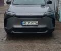 Сірий Тойота bZ4X, об'ємом двигуна 0 л та пробігом 28 тис. км за 26000 $, фото 1 на Automoto.ua