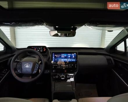 Серый Тойота bZ4X, объемом двигателя 0 л и пробегом 1 тыс. км за 28000 $, фото 6 на Automoto.ua