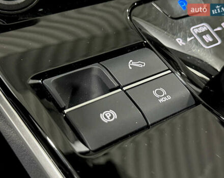 Серый Тойота bZ4X, объемом двигателя 0 л и пробегом 76 тыс. км за 26300 $, фото 31 на Automoto.ua