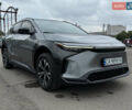 Серый Тойота bZ4X, объемом двигателя 0 л и пробегом 34 тыс. км за 23950 $, фото 5 на Automoto.ua