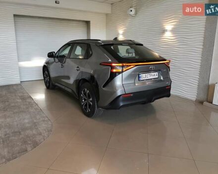 Серый Тойота bZ4X, объемом двигателя 0 л и пробегом 1 тыс. км за 28000 $, фото 3 на Automoto.ua