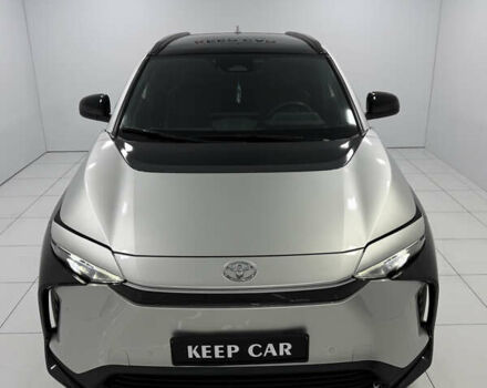 Серый Тойота bZ4X, объемом двигателя 0 л и пробегом 75 тыс. км за 28000 $, фото 5 на Automoto.ua