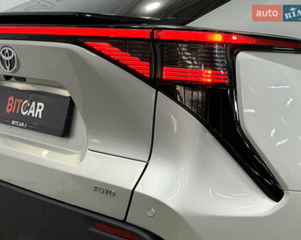 Серый Тойота bZ4X, объемом двигателя 0 л и пробегом 76 тыс. км за 26300 $, фото 12 на Automoto.ua