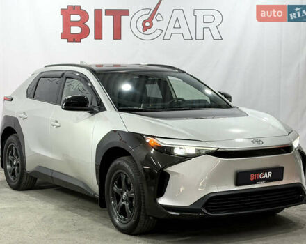 Серый Тойота bZ4X, объемом двигателя 0 л и пробегом 76 тыс. км за 26300 $, фото 1 на Automoto.ua