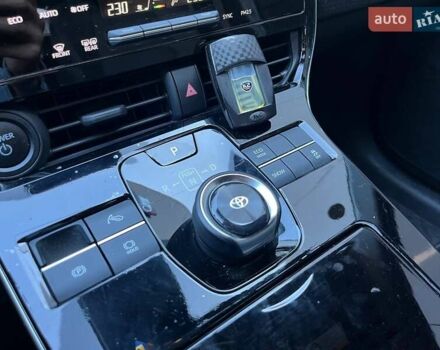 Серый Тойота bZ4X, объемом двигателя 0 л и пробегом 27 тыс. км за 24490 $, фото 28 на Automoto.ua