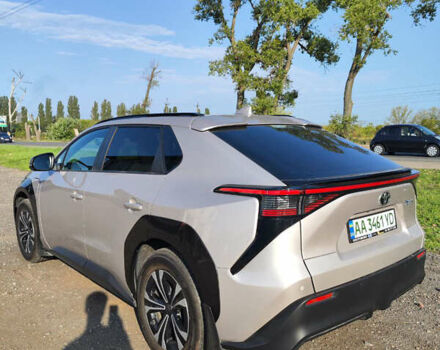 Серый Тойота bZ4X, объемом двигателя 0 л и пробегом 53 тыс. км за 25500 $, фото 5 на Automoto.ua