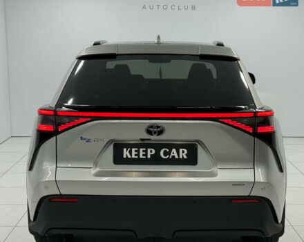 Серый Тойота bZ4X, объемом двигателя 0 л и пробегом 75 тыс. км за 28000 $, фото 13 на Automoto.ua