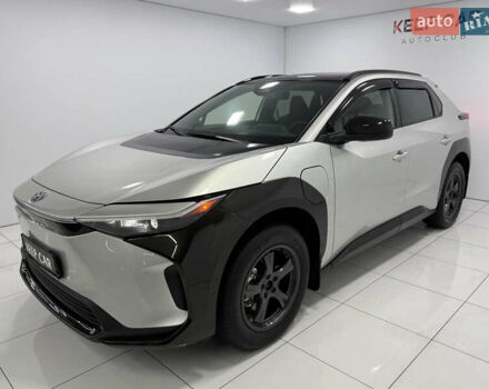 Серый Тойота bZ4X, объемом двигателя 0 л и пробегом 75 тыс. км за 28000 $, фото 11 на Automoto.ua