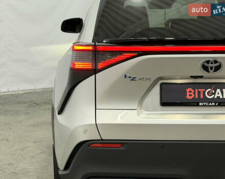 Серый Тойота bZ4X, объемом двигателя 0 л и пробегом 76 тыс. км за 26300 $, фото 16 на Automoto.ua