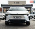 Серый Тойота bZ4X, объемом двигателя 0 л и пробегом 2 тыс. км за 28900 $, фото 1 на Automoto.ua