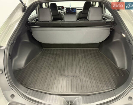 Серый Тойота bZ4X, объемом двигателя 0 л и пробегом 75 тыс. км за 28000 $, фото 41 на Automoto.ua