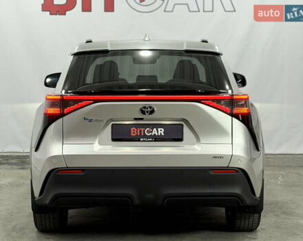Серый Тойота bZ4X, объемом двигателя 0 л и пробегом 76 тыс. км за 26300 $, фото 15 на Automoto.ua