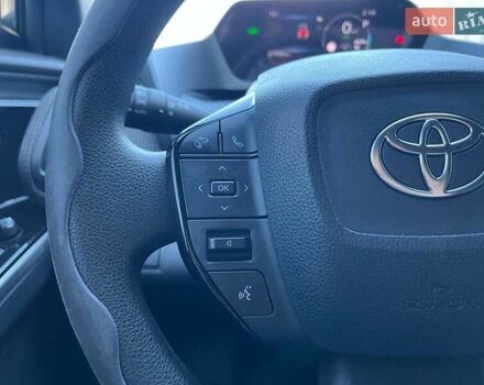 Серый Тойота bZ4X, объемом двигателя 0 л и пробегом 27 тыс. км за 24490 $, фото 20 на Automoto.ua