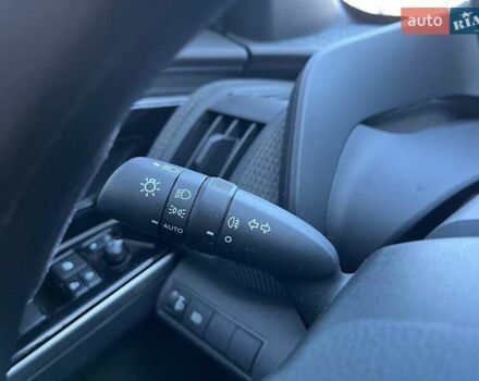 Серый Тойота bZ4X, объемом двигателя 0 л и пробегом 27 тыс. км за 24490 $, фото 17 на Automoto.ua