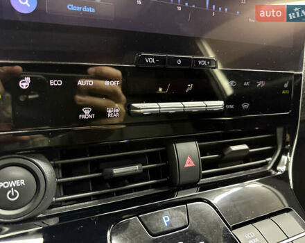 Серый Тойота bZ4X, объемом двигателя 0 л и пробегом 75 тыс. км за 28000 $, фото 37 на Automoto.ua