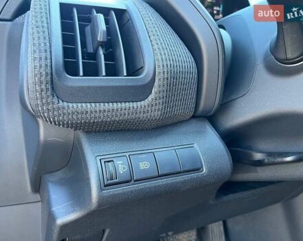 Серый Тойота bZ4X, объемом двигателя 0 л и пробегом 27 тыс. км за 24490 $, фото 16 на Automoto.ua