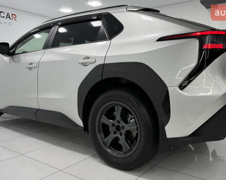 Серый Тойота bZ4X, объемом двигателя 0 л и пробегом 75 тыс. км за 28000 $, фото 18 на Automoto.ua