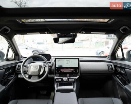 Серый Тойота bZ4X, объемом двигателя 0 л и пробегом 2 тыс. км за 28900 $, фото 37 на Automoto.ua