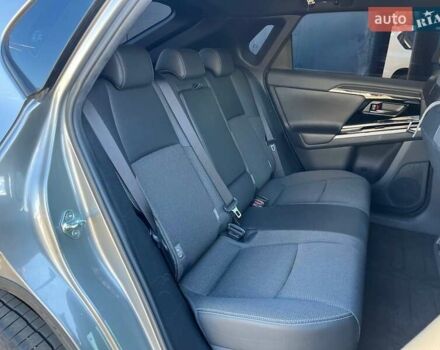 Серый Тойота bZ4X, объемом двигателя 0 л и пробегом 27 тыс. км за 24490 $, фото 10 на Automoto.ua