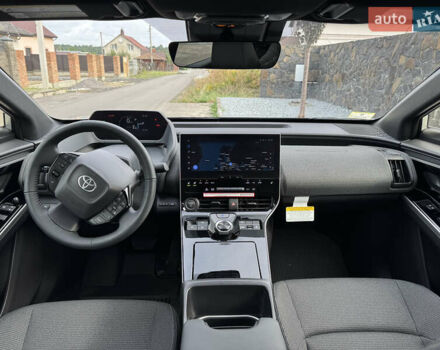 Серый Тойота bZ4X, объемом двигателя 0 л и пробегом 5 тыс. км за 28500 $, фото 16 на Automoto.ua