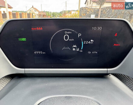 Серый Тойота bZ4X, объемом двигателя 0 л и пробегом 5 тыс. км за 28500 $, фото 19 на Automoto.ua