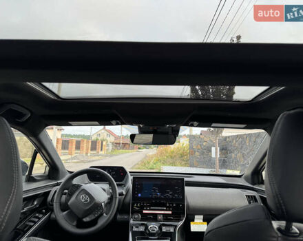 Серый Тойота bZ4X, объемом двигателя 0 л и пробегом 5 тыс. км за 28500 $, фото 15 на Automoto.ua