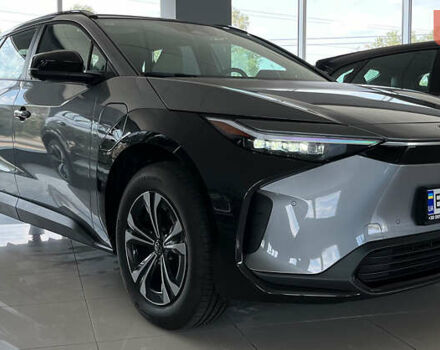 Сірий Тойота bZ4X, об'ємом двигуна 0 л та пробігом 1 тис. км за 33500 $, фото 1 на Automoto.ua