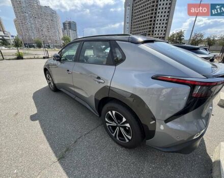 Сірий Тойота bZ4X, об'ємом двигуна 0 л та пробігом 22 тис. км за 25700 $, фото 1 на Automoto.ua