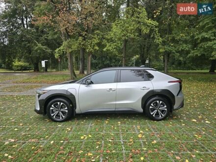 Тойота bZ4X 2022 в Киеве на Automoto.ua Серый Тойота bZ4X, объемом двигателя 0 л и пробегом 36 тыс. км за 24500 $, фото 1 на Automoto.ua