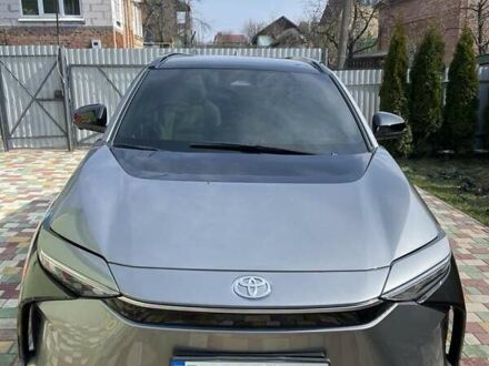 Серый Тойота bZ4X, объемом двигателя 0 л и пробегом 52 тыс. км за 22300 $, фото 1 на Automoto.ua