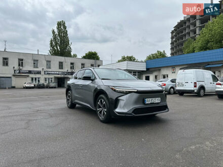 Тойота bZ4X 2023 в Киеве на Automoto.ua Серый Тойота bZ4X, объемом двигателя 0 л и пробегом 11 тыс. км за 25000 $, фото 1 на Automoto.ua